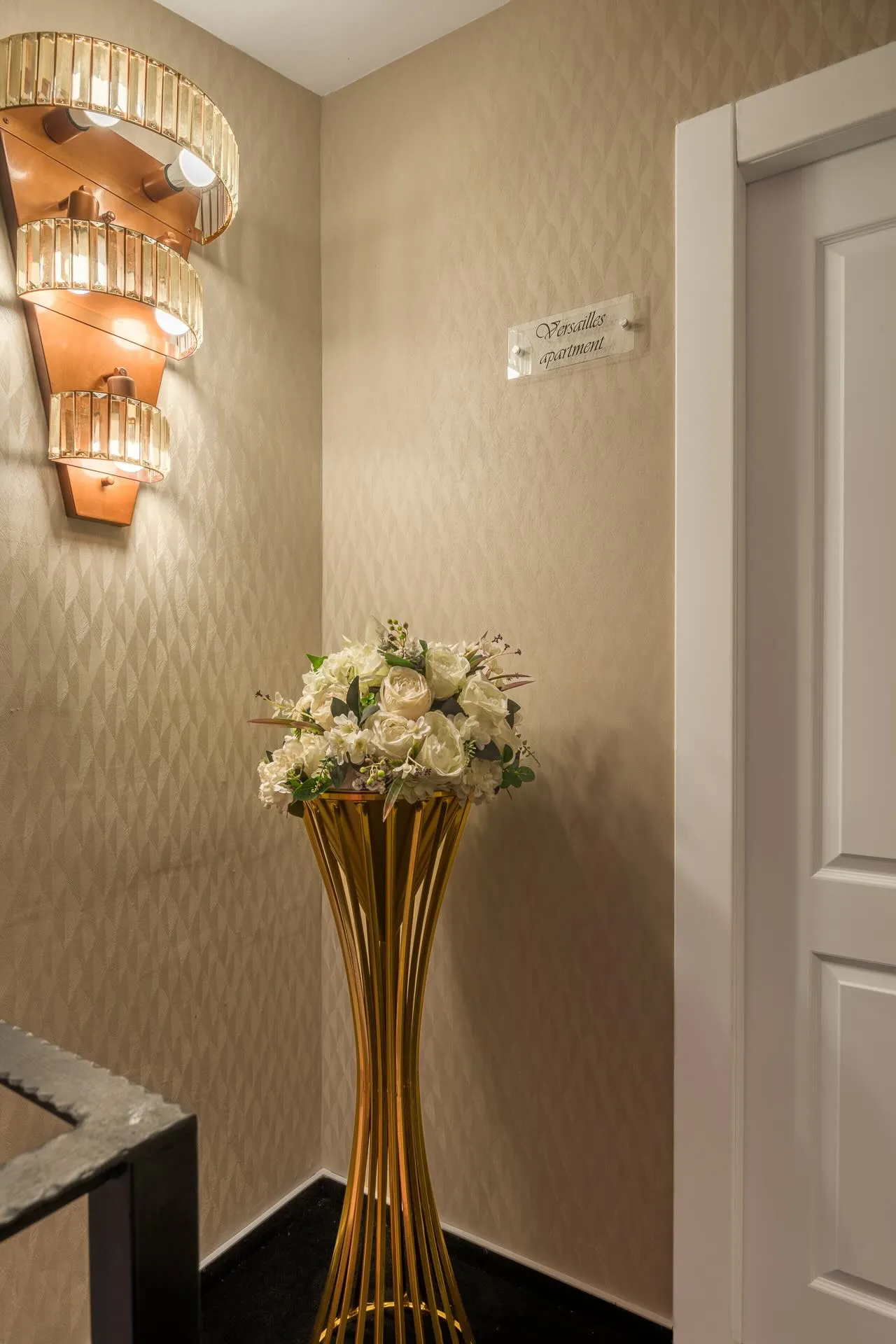 Apartament pentru miri — Ambasad'Or Events