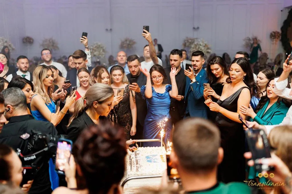 Tort și moment special la bal